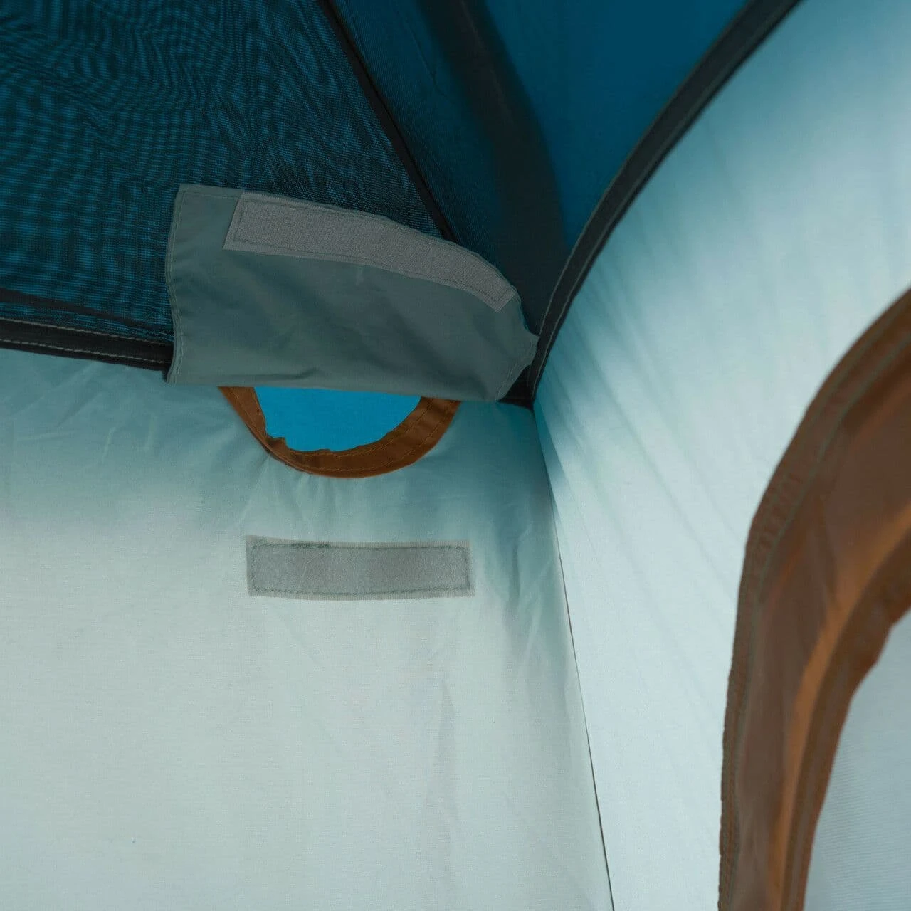 Kelty Discovery H2GO Shelter - Iceberg Green / Deep Teal 3 Kelty Discovery H2GO Shelter - Iceberg Green / Deep Teal - Image 3