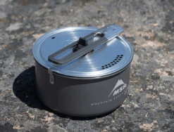 MSR 1.3L Ceramic Solo Pot -Venture Camp msr 1.3l ceramic solo pot 5 63254 p