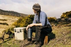 YETI Rambler 46oz / 1.4L Bottle With Chug Cap - Navy 9 YETI Rambler 46oz / 1.4L Bottle With Chug Cap - Navy -Venture Camp yeti rambler 46oz 1.4l bottle with chug cap navy 5 51478 p